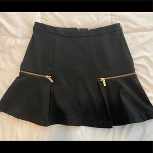 SALE 🔥 Michael Kors Skirt - worn only once